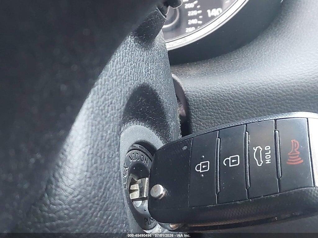 3KPFL4A79JE249801 2018 KIA FORTE photo no. 11