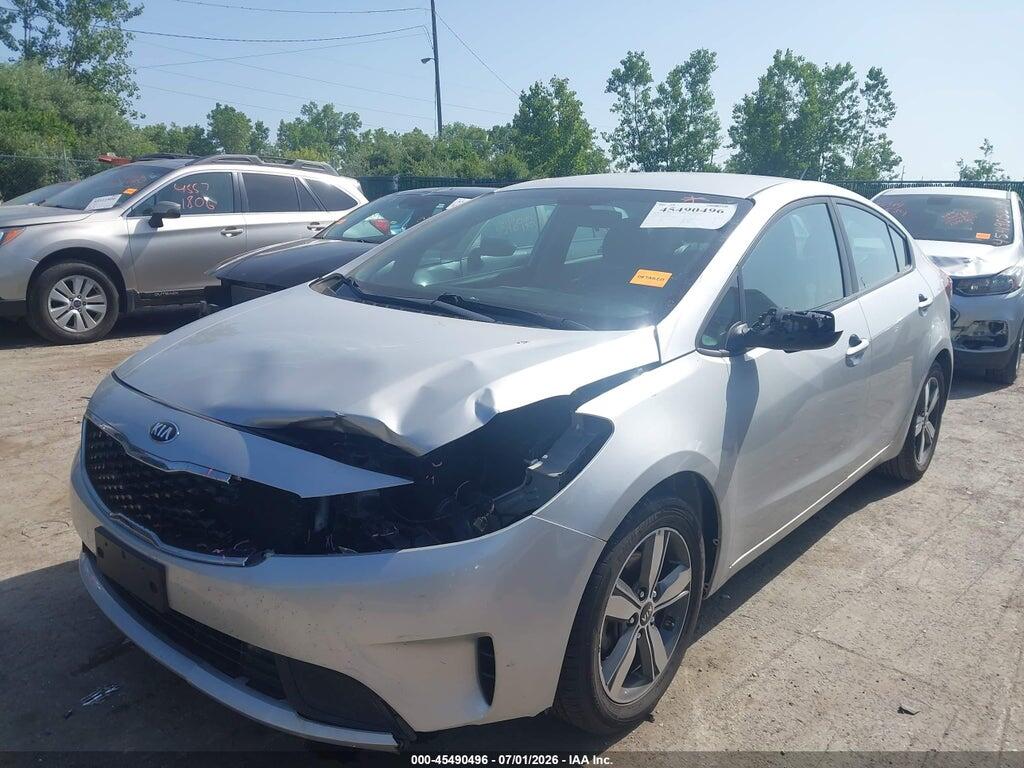 3KPFL4A79JE249801 2018 KIA FORTE photo no. 2
