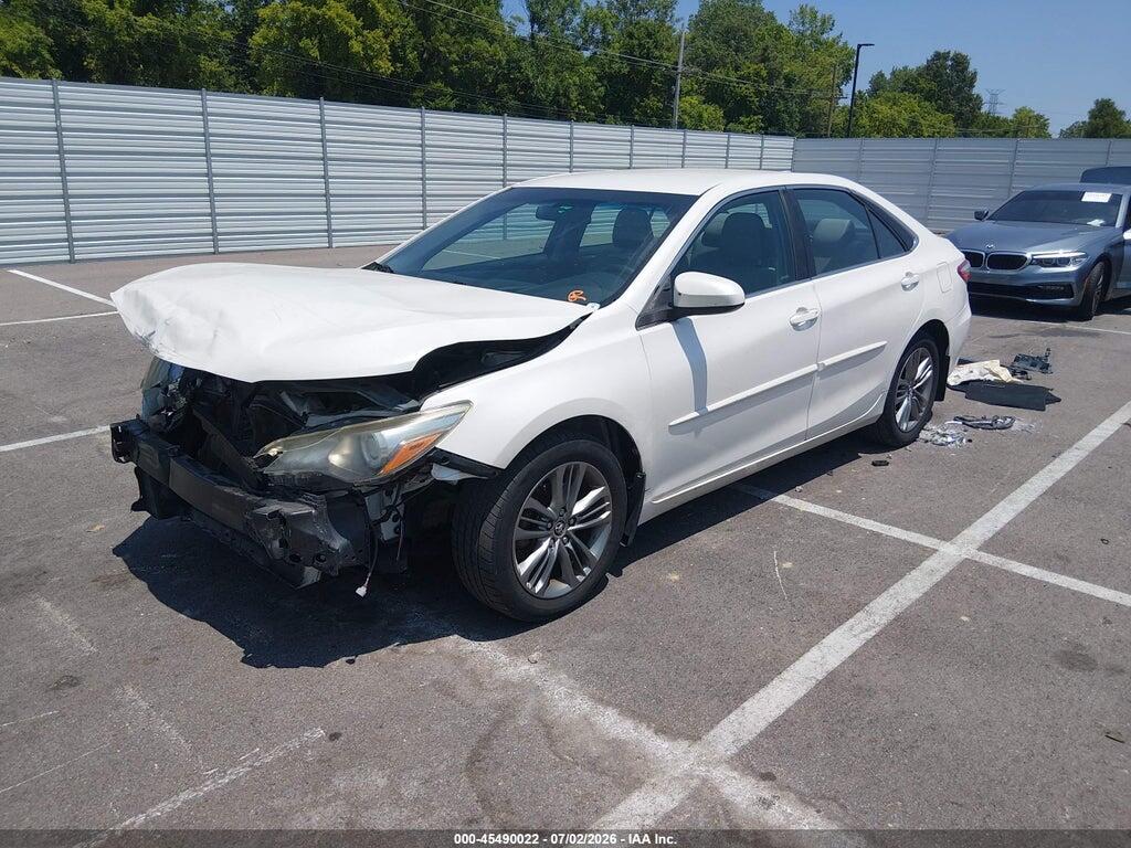 4T1BF1FK1GU136173 2016 TOYOTA CAMRY photo no. 2