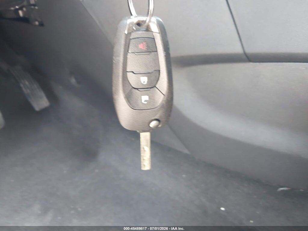 3GNCJKSB2KL219866 2019 CHEVROLET TRAX photo no. 11
