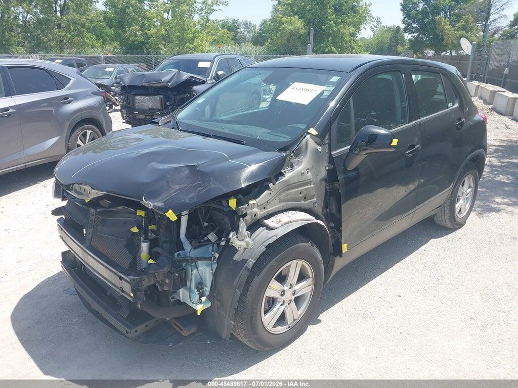 3GNCJKSB2KL219866 2019 CHEVROLET TRAX photo no. 2