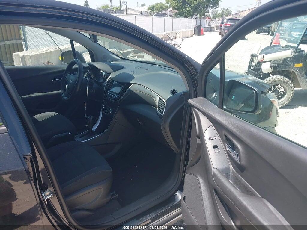 3GNCJKSB2KL219866 2019 CHEVROLET TRAX photo no. 5