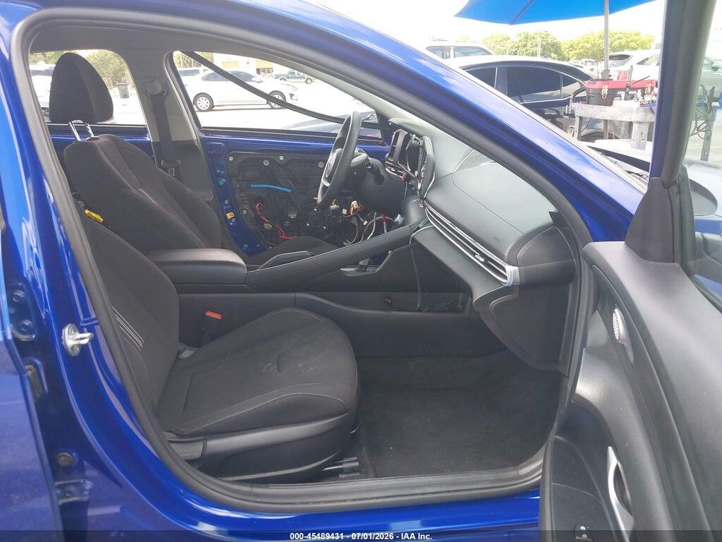 KMHLM4AG0PU374708 2023 HYUNDAI ELANTRA photo no. 5