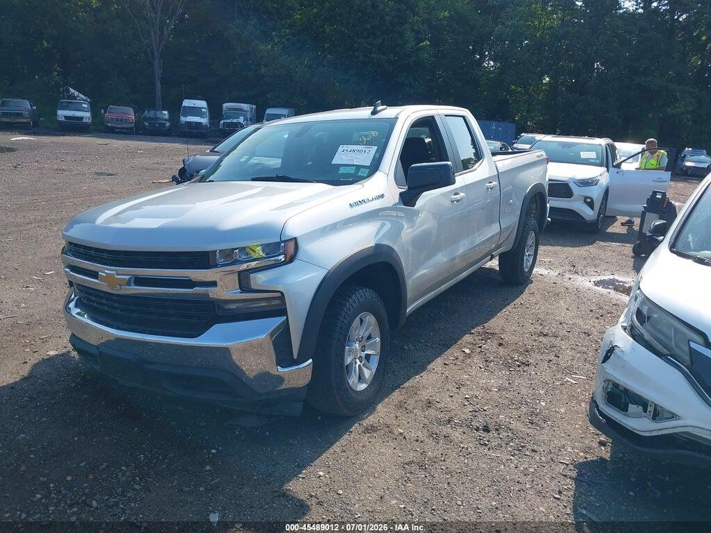 1GCRYDED9LZ200474 2020 CHEVROLET SILVERADO 1500 photo no. 2