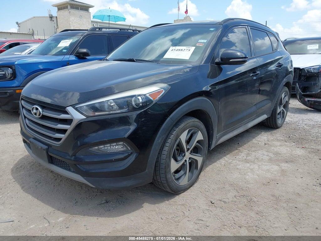 KM8J3CA25JU676799 2018 HYUNDAI TUCSON photo no. 2