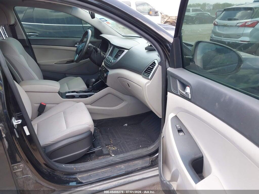 KM8J3CA25JU676799 2018 HYUNDAI TUCSON photo no. 5