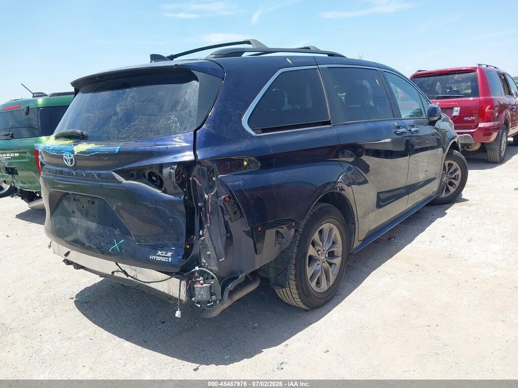 5TDYRKEC1PS145952 2023 TOYOTA SIENNA photo no. 4