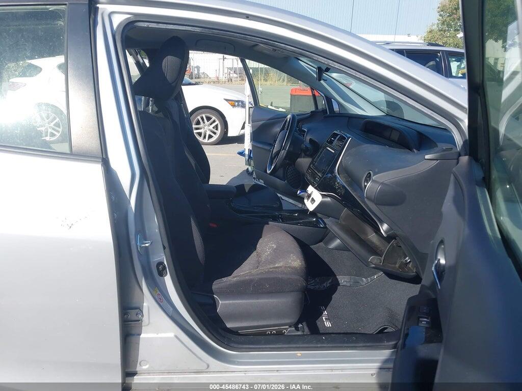 JTDKARFU3J3067132 2018 TOYOTA PRIUS photo no. 5