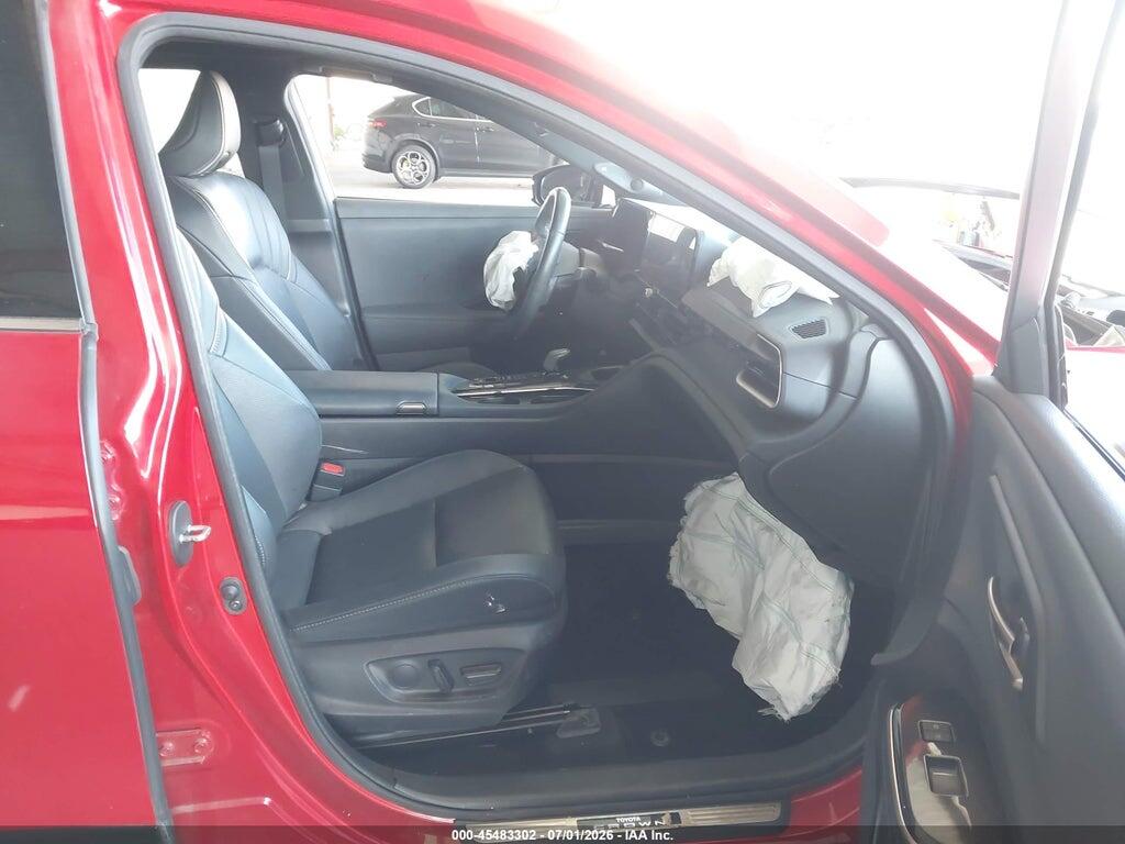 JTDAAAAF8R3026352 2024 TOYOTA CROWN photo no. 5