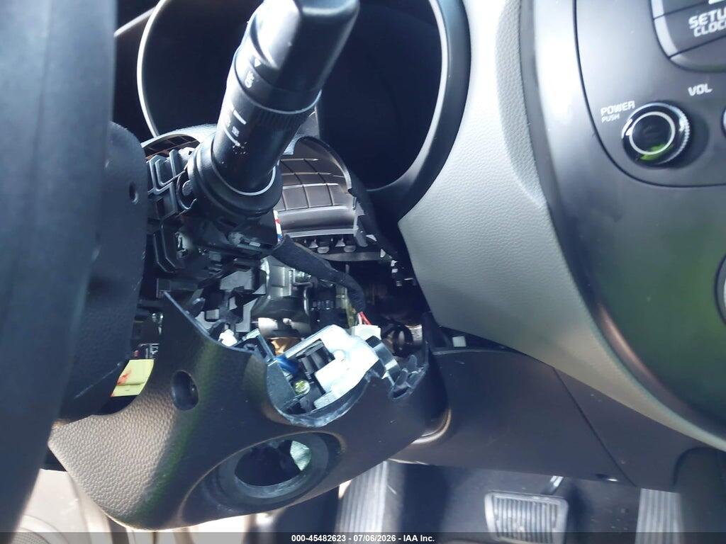 KNDJN2A2XG7325466 2016 KIA SOUL photo no. 12