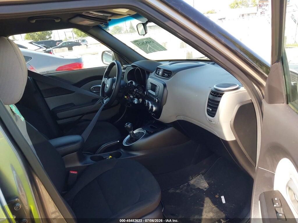 KNDJN2A2XG7325466 2016 KIA SOUL photo no. 5