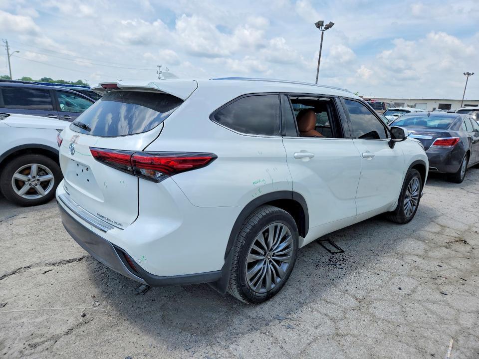 2021 TOYOTA HIGHLANDER PLATINUM — Фото 3 из 13