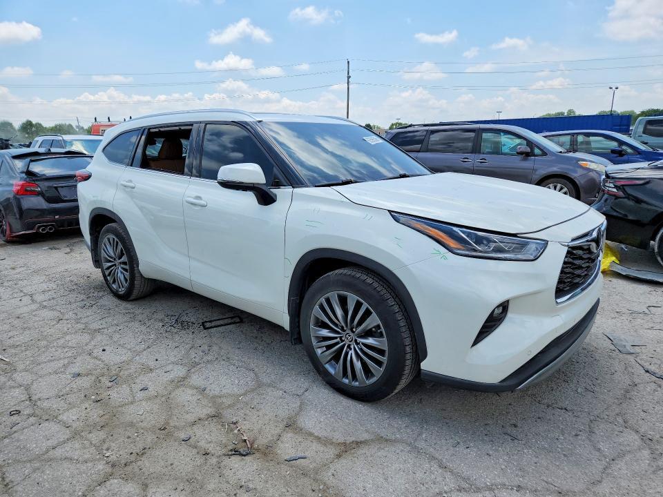2021 TOYOTA HIGHLANDER PLATINUM — Фото 4 из 13