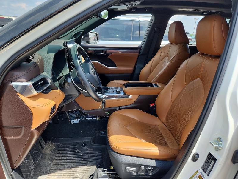 2021 TOYOTA HIGHLANDER PLATINUM — Фото 7 из 13