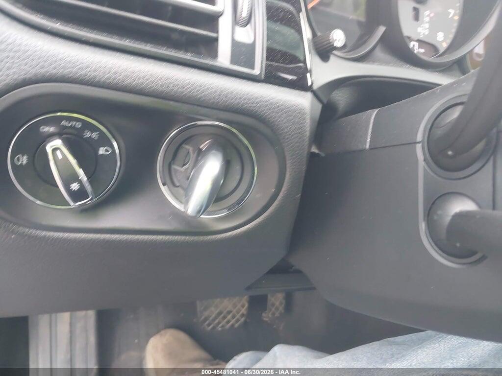 WP1AB2A59MLB35422 2021 PORSCHE MACAN photo no. 11