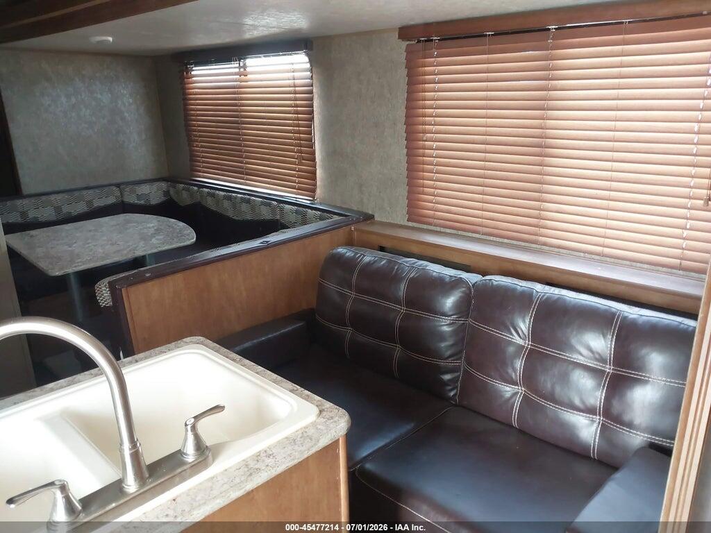 4X4TWDD23G7352824 2016 FOREST RIVER 310BHI photo no. 6
