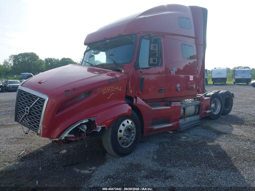 4V4NC9EH2LN235284 2020 VOLVO VNL photo no. 2