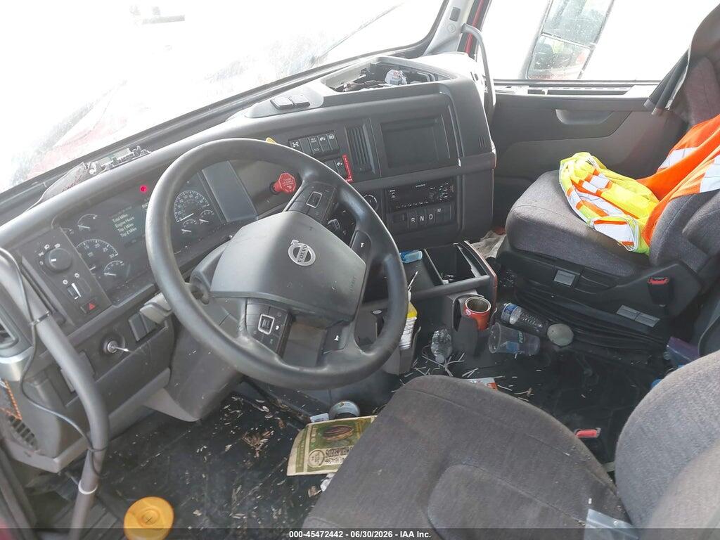 4V4NC9EH2LN235284 2020 VOLVO VNL photo no. 6