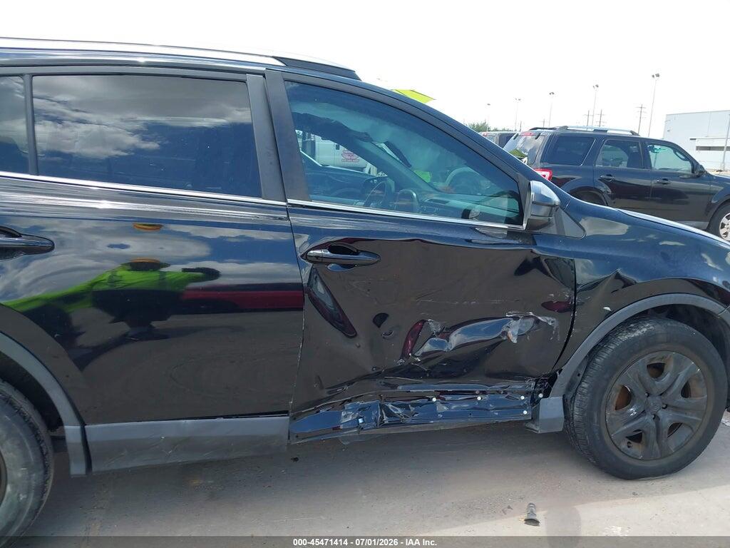 2T3ZFREV6JW455981 2018 TOYOTA RAV4 photo no. 6