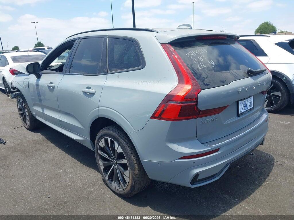 YV4H60RC2T1424239 2026 VOLVO XC60 PLUG-IN HYBRID photo no. 3