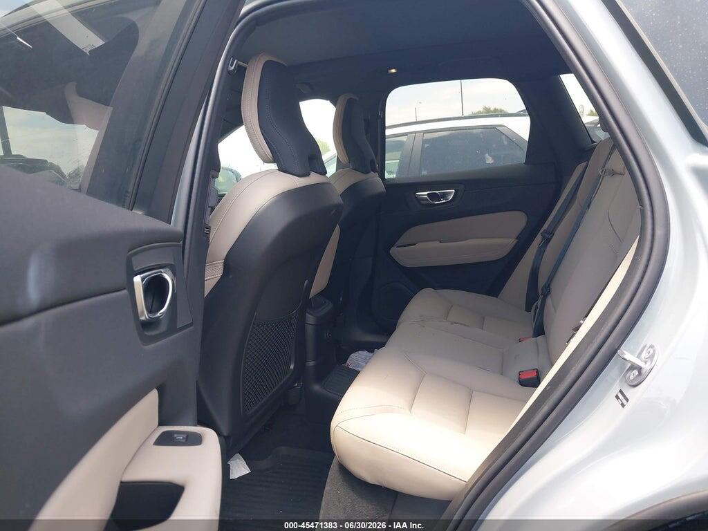 YV4H60RC2T1424239 2026 VOLVO XC60 PLUG-IN HYBRID photo no. 8