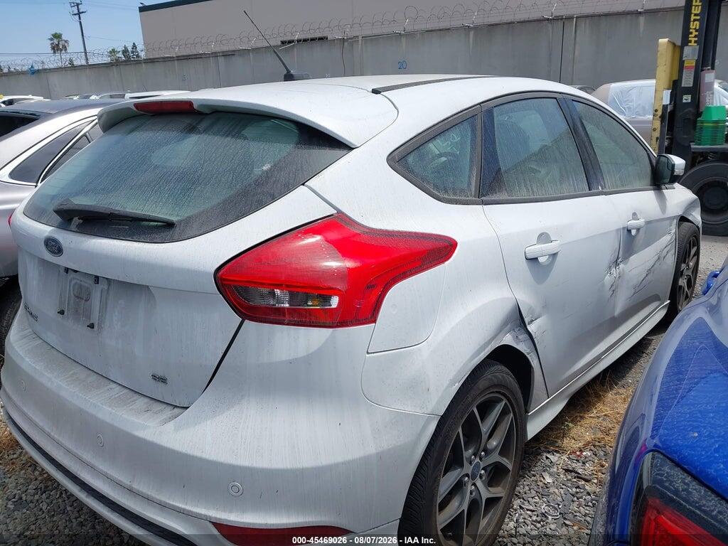 1FADP3K27GL396066 2016 FORD FOCUS photo no. 4