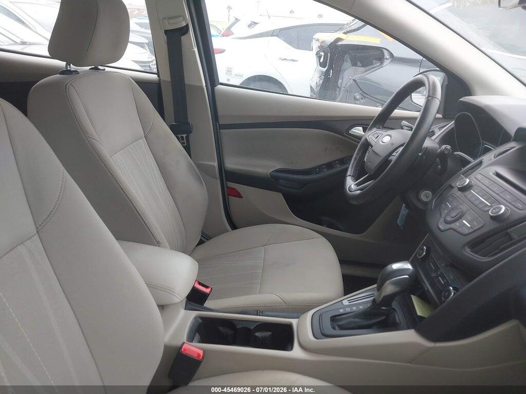 1FADP3K27GL396066 2016 FORD FOCUS photo no. 5