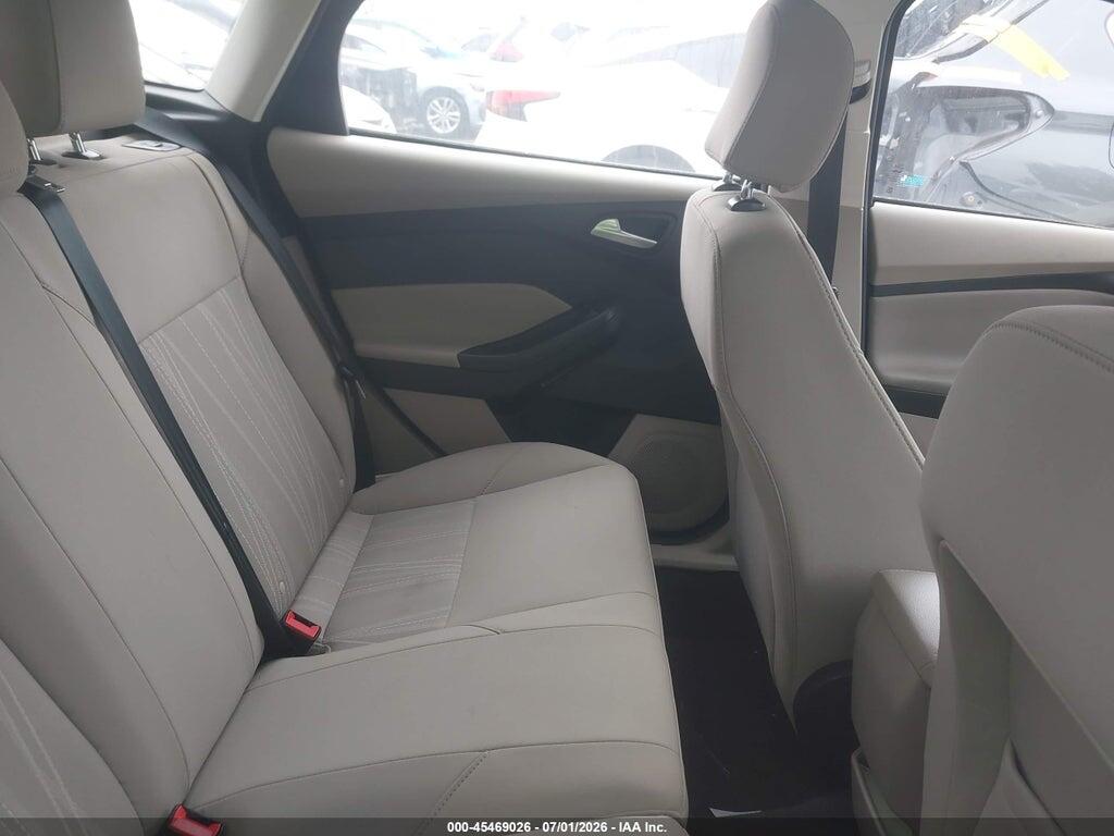 1FADP3K27GL396066 2016 FORD FOCUS photo no. 8