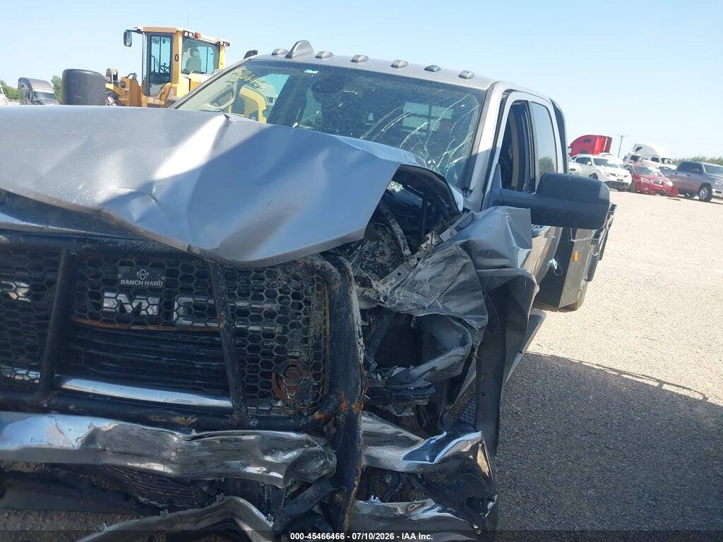 3C7WRTCL7KG629148 2019 RAM 3500 CHASSIS photo no. 2