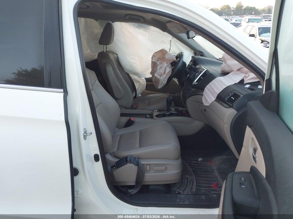 5FNYF6H89JB070047 2018 HONDA PILOT photo no. 5