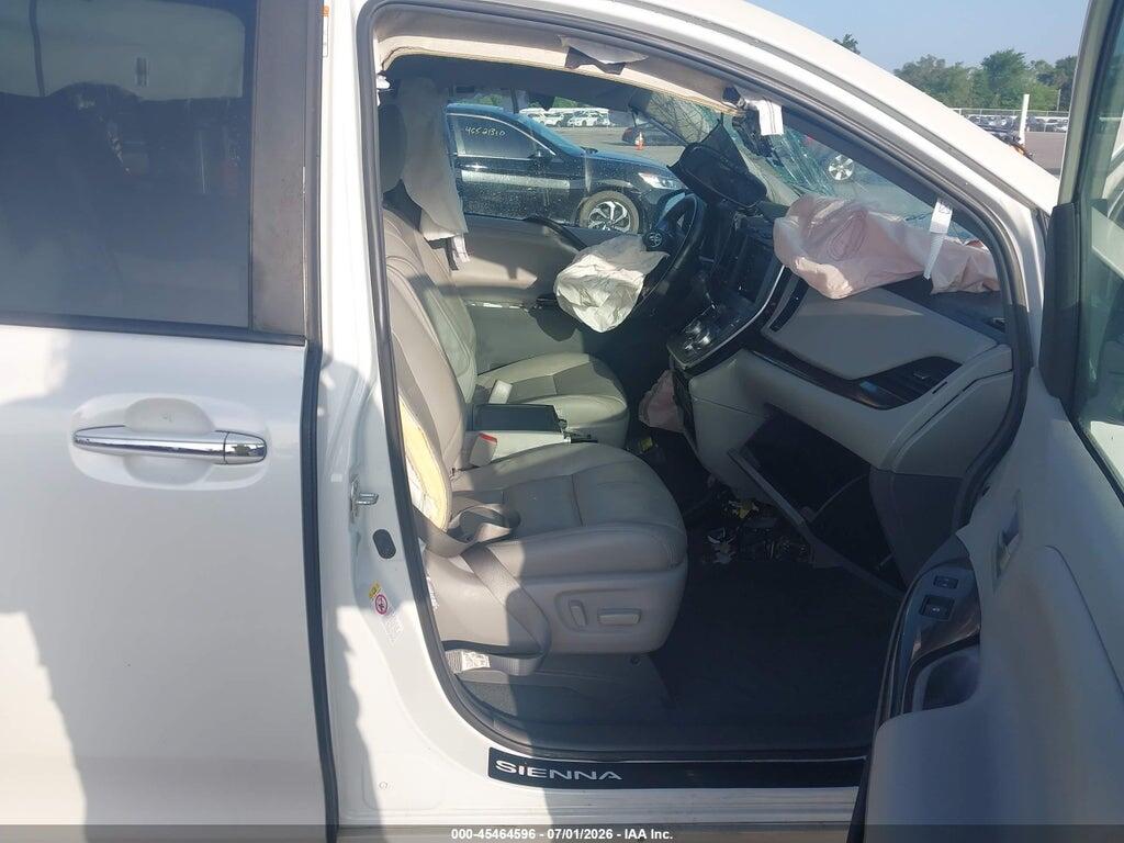 5TDYZ3DC2KS993712 2019 TOYOTA SIENNA photo no. 5