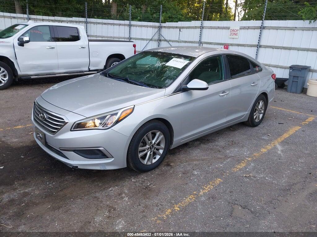 5NPE24AF2HH508222 2017 HYUNDAI SONATA photo no. 2