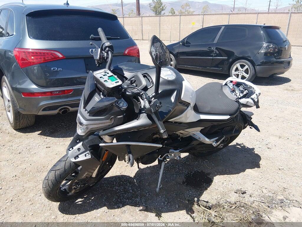 LCEPEYL42R6000475 2024 CF MOTO 800NK photo no. 2