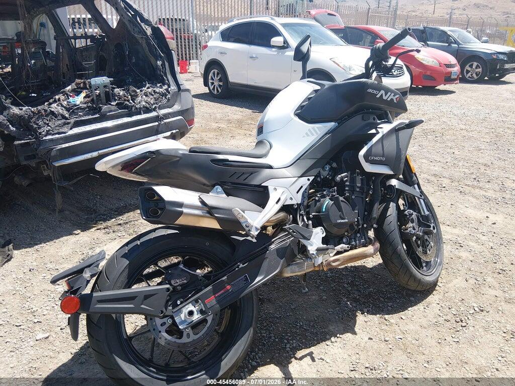 LCEPEYL42R6000475 2024 CF MOTO 800NK photo no. 4