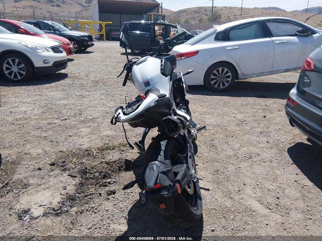 LCEPEYL42R6000475 2024 CF MOTO 800NK photo no. 6