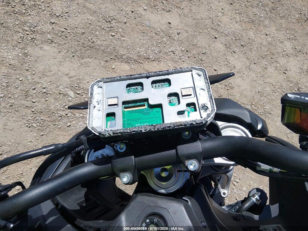 LCEPEYL42R6000475 2024 CF MOTO 800NK photo no. 7