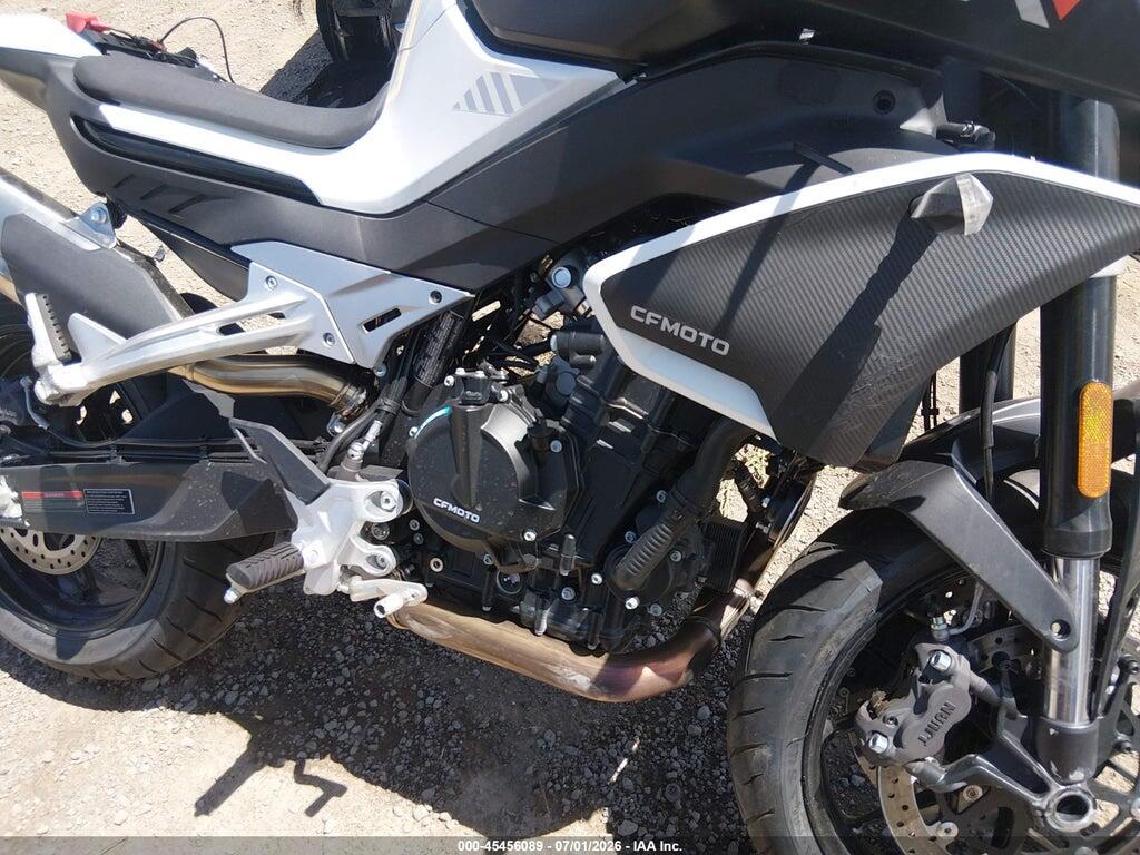 LCEPEYL42R6000475 2024 CF MOTO 800NK photo no. 8