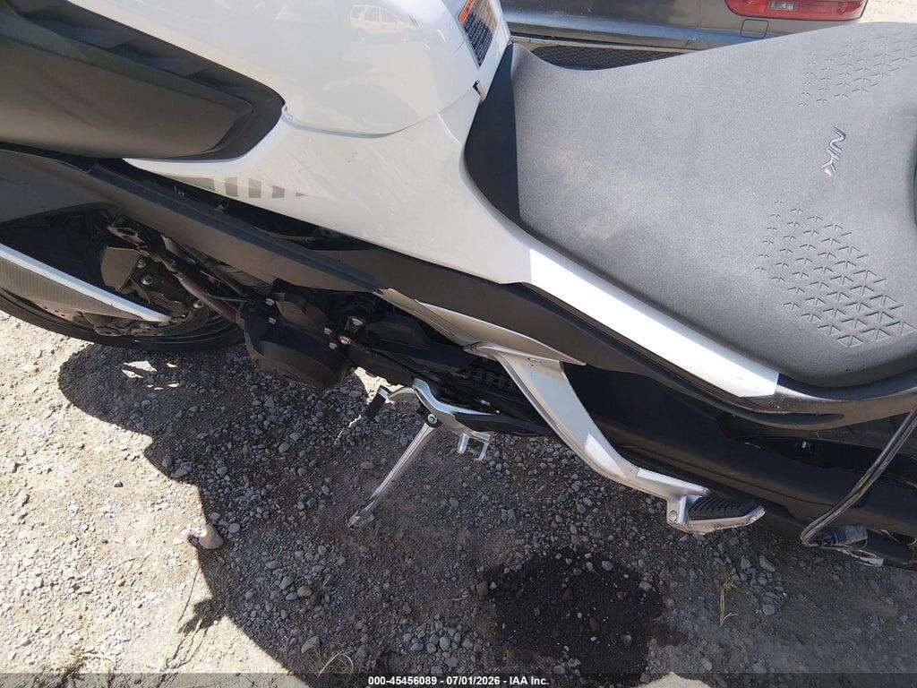 LCEPEYL42R6000475 2024 CF MOTO 800NK photo no. 9