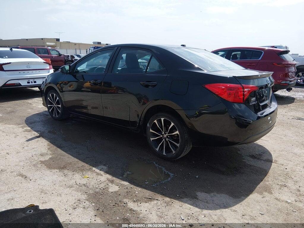5YFBURHE1JP801335 2018 TOYOTA COROLLA photo no. 3