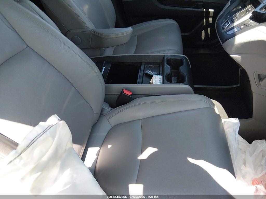 5FNRL6H76JB090597 2018 HONDA ODYSSEY photo no. 5