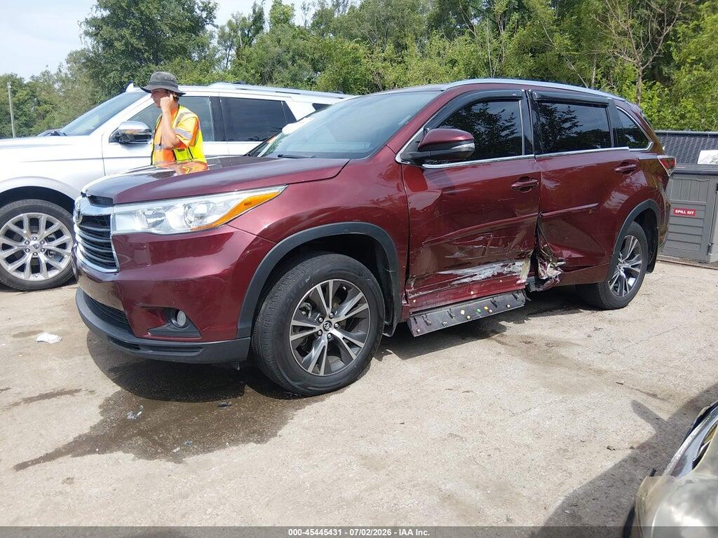 5TDJKRFH0GS324766 2016 TOYOTA HIGHLANDER photo no. 2