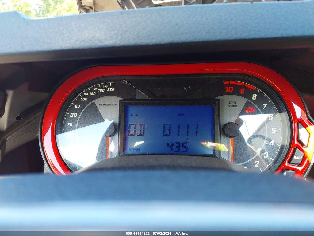 57XAAPHD4N8151943 2022 POLARIS SLINGSHOT photo no. 7