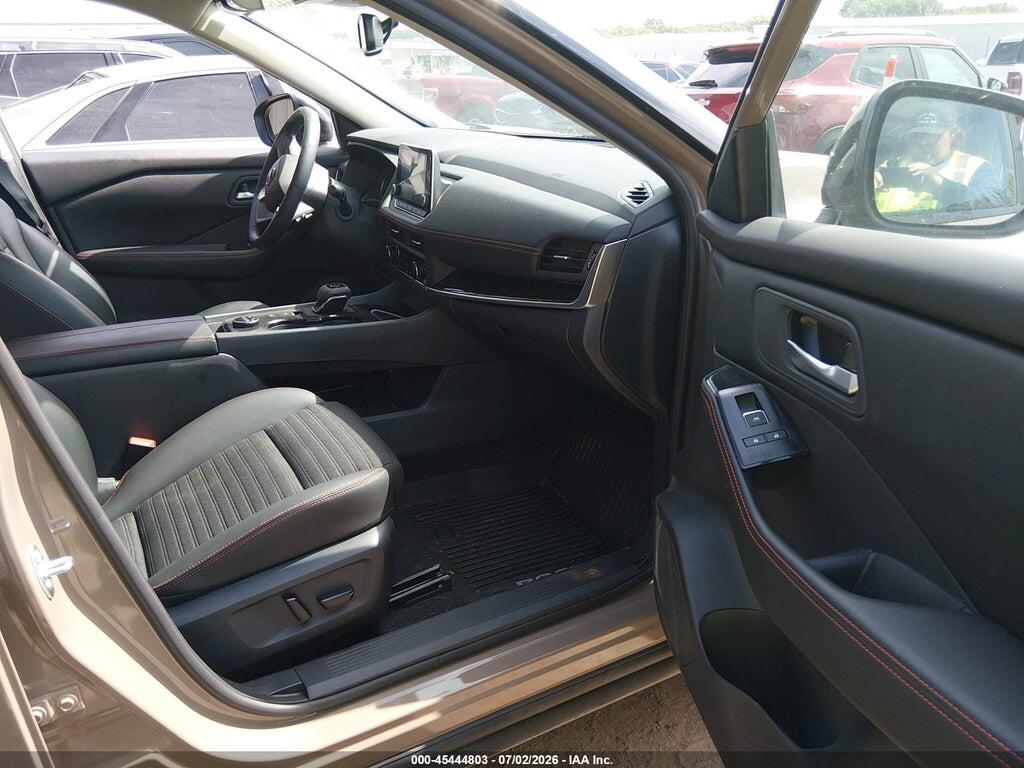 5N1BT3BB7SC808584 2025 NISSAN ROGUE photo no. 5