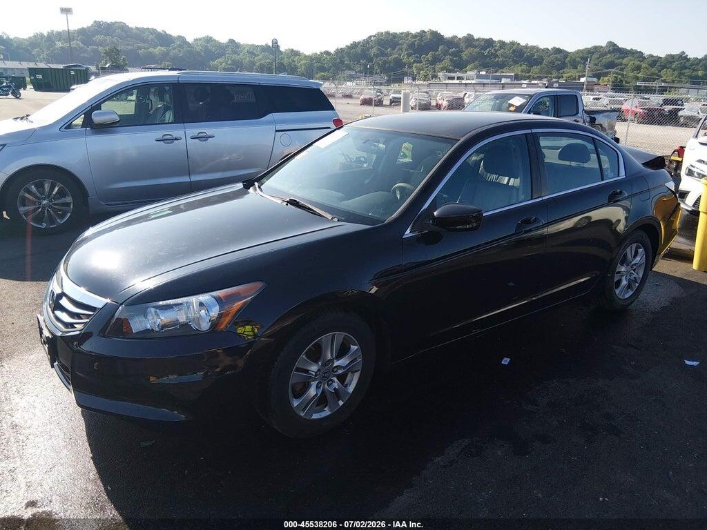 1HGCP2F67BA043121 2011 HONDA ACCORD photo no. 2