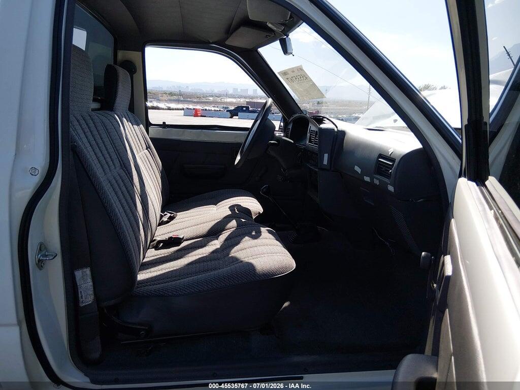 4TARN81A1PZ073863 1993 TOYOTA PICKUP photo no. 5