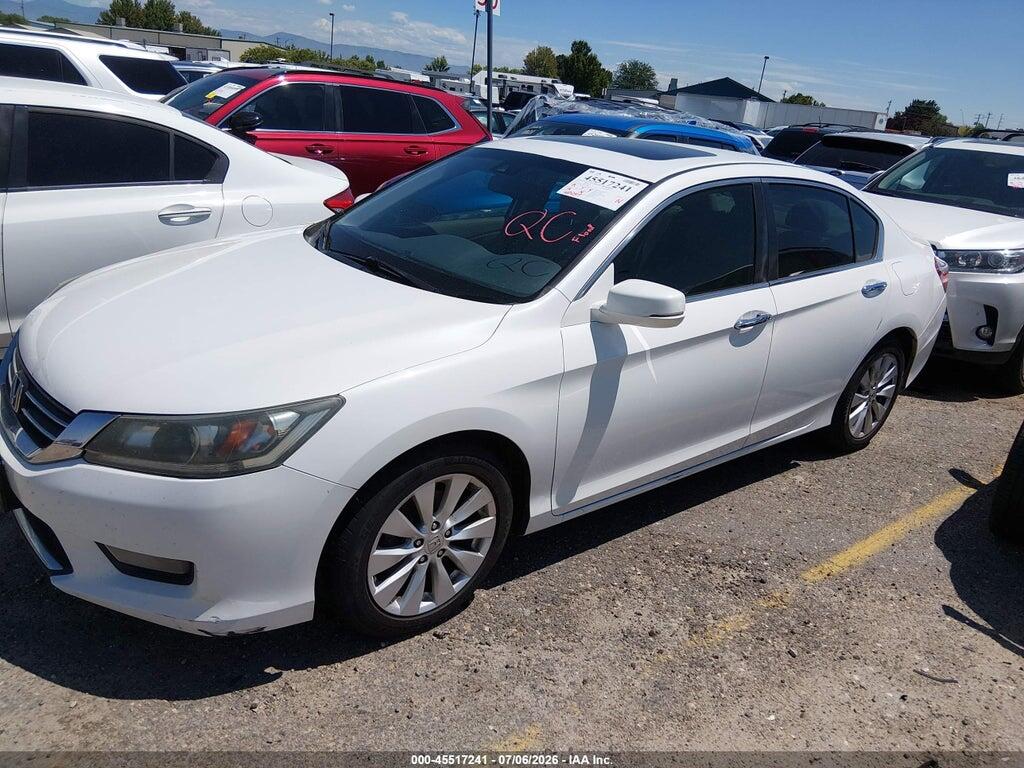 1HGCR2F8XFA130898 2015 HONDA ACCORD photo no. 2