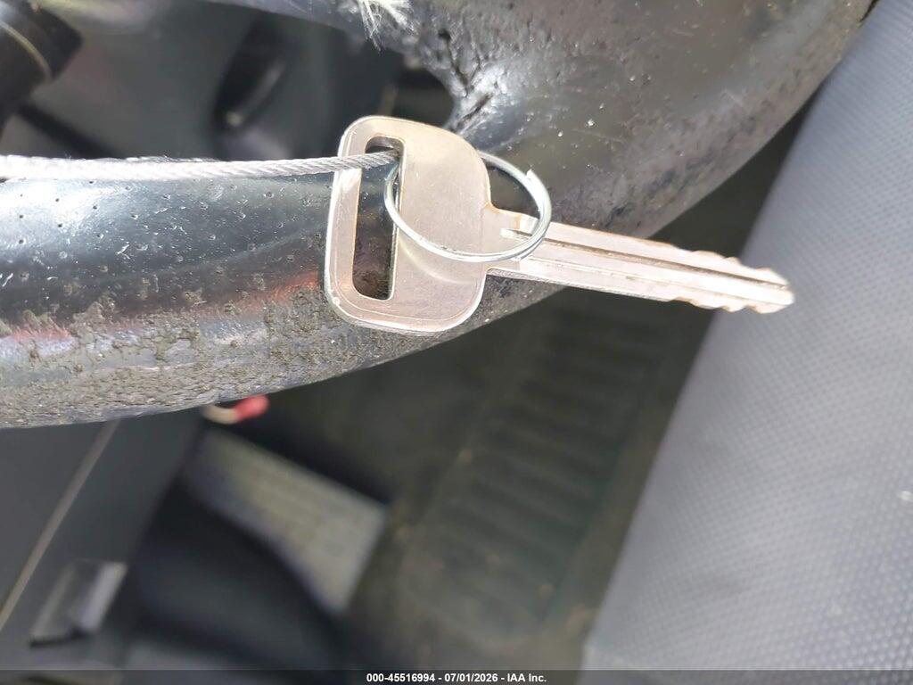 2T1KR32E73C093361 2003 TOYOTA MATRIX photo no. 11