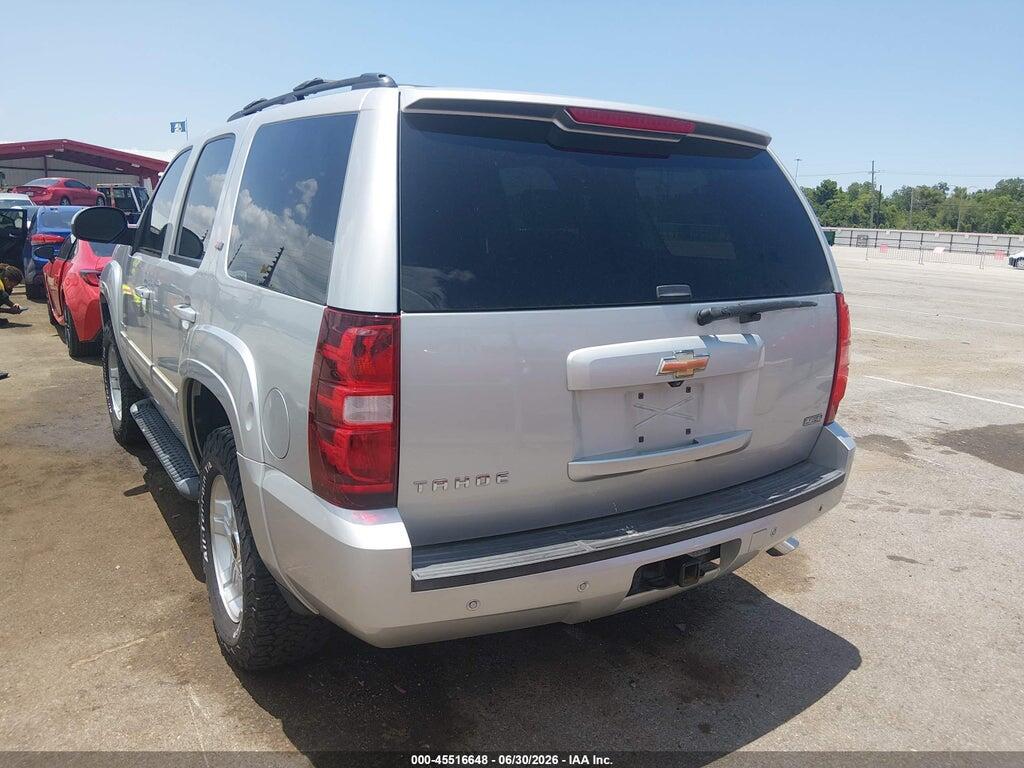 1GNUKBE00AR292088 2010 CHEVROLET TAHOE photo no. 3