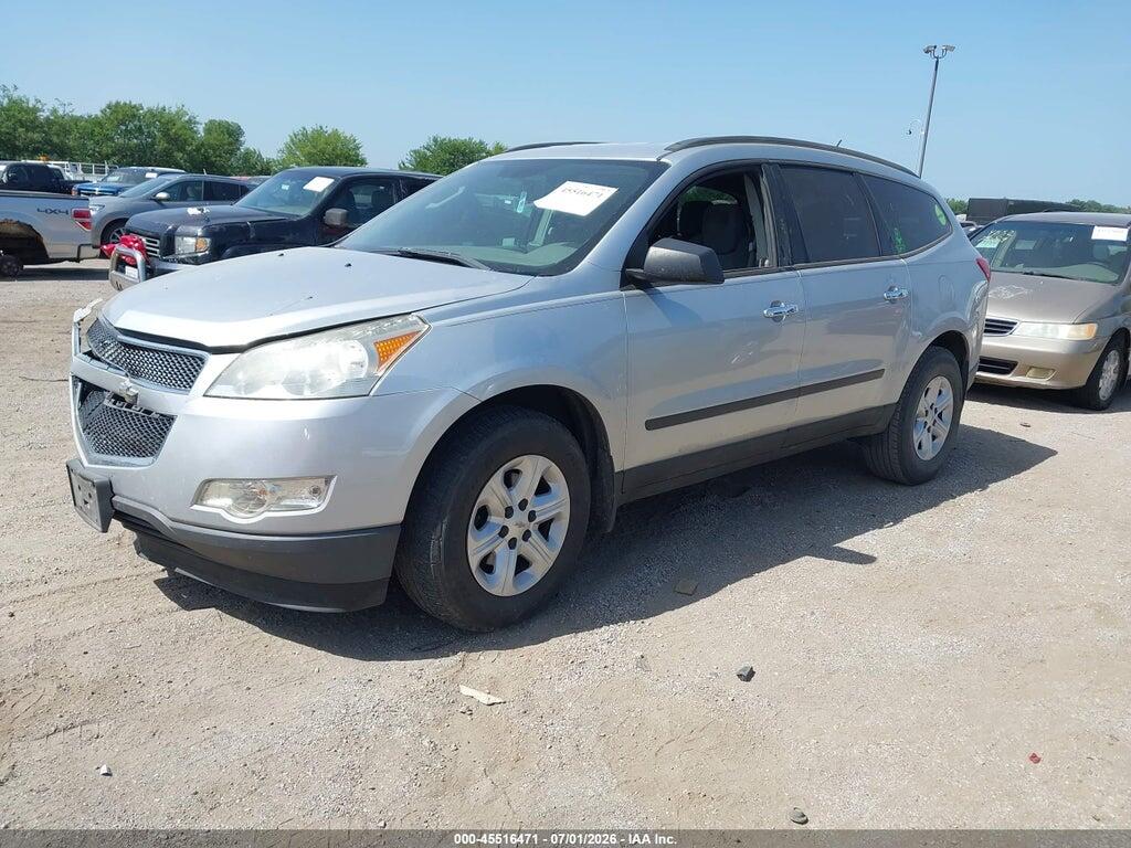 1GNKVFED7BJ311115 2011 CHEVROLET TRAVERSE photo no. 2