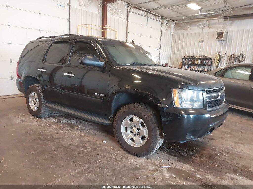 1GNSKAE07DR100218 2013 CHEVROLET TAHOE photo no. 1
